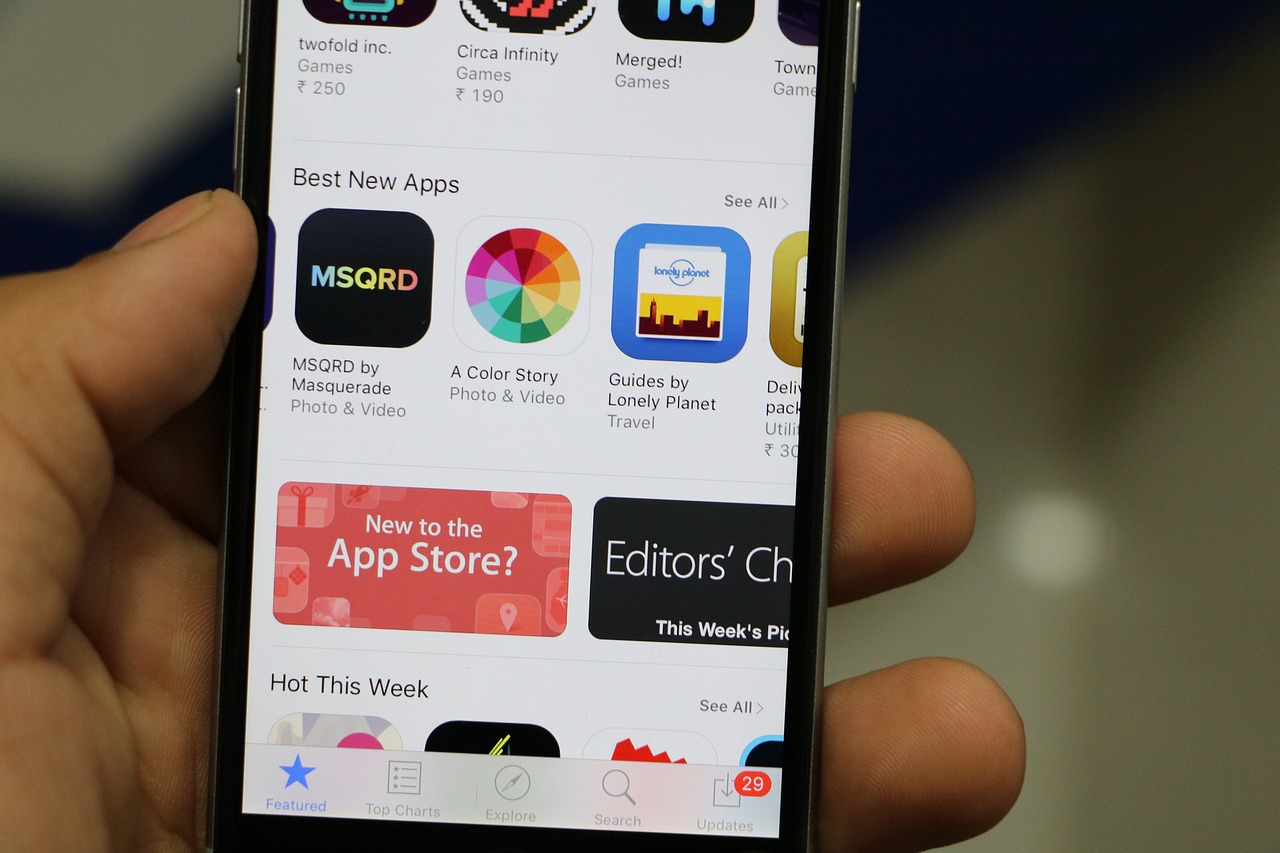 How to Spot and Deal with Fake Apps